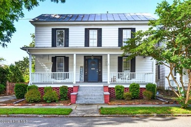 Beach Home For Sale in New Bern, North Carolina
