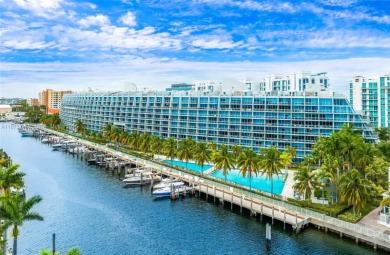 Beach Condo For Sale in Aventura, Florida