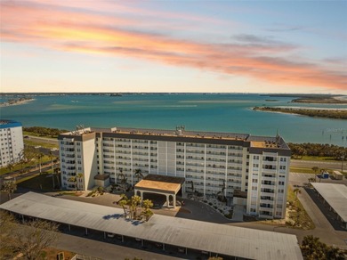 Beach Condo For Sale in Dunedin, Florida