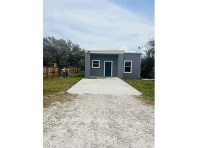 Beach Home For Sale in Rockport, Texas