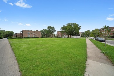 Beach Lot Sale Pending in Chicago, Illinois