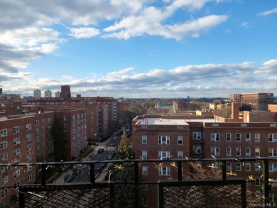 Beach Home For Sale in Forest Hills, New York