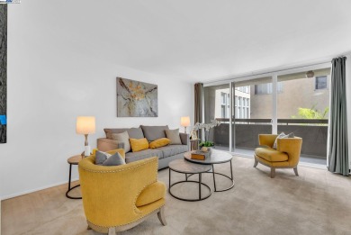 Beach Condo For Sale in Oakland, California