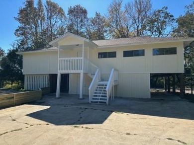 Beach Home For Sale in Sopchoppy, Florida