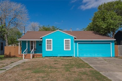 Beach Home For Sale in Corpus Christi, Texas