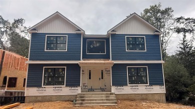 Beach Home Sale Pending in Mill Neck, New York