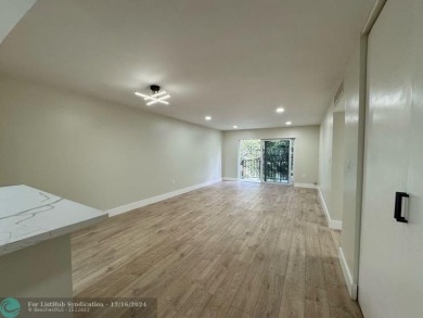 Beach Condo For Sale in Oakland Park, Florida