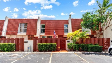 Beach Townhome/Townhouse For Sale in Miami, Florida