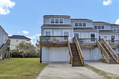 Beach Townhome/Townhouse For Sale in North Topsail Beach, North Carolina