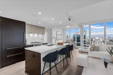 Beach Condo For Sale in Vancouver, BC