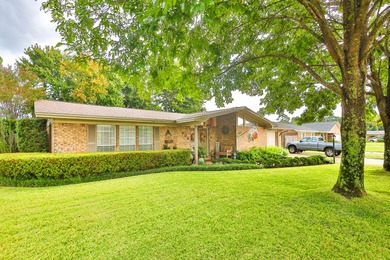 Beach Home For Sale in Fort Walton Beach, Florida