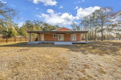 Beach Home Sale Pending in Land O Lakes, Florida