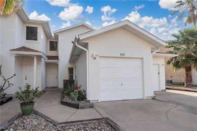 Beach Townhome/Townhouse For Sale in Corpus Christi, Texas