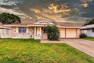 Beach Home For Sale in Corpus Christi, Texas