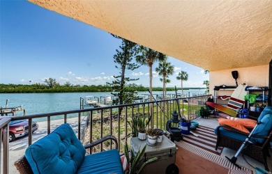 Beach Condo For Sale in Redington Shores, Florida