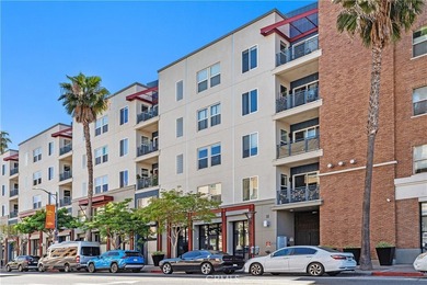 Beach Condo Active Under Contract in Long Beach, California
