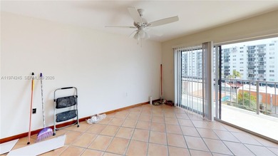 Beach Condo For Sale in North Miami Beach, Florida
