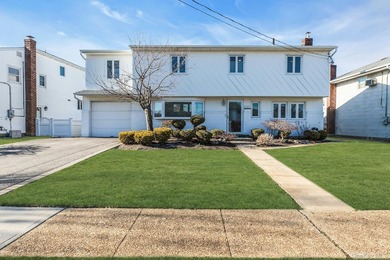Beach Home For Sale in Bellmore, New York
