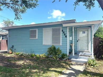 Beach Home Sale Pending in Corpus Christi, Texas