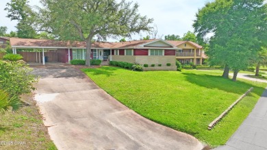 Beach Home Sale Pending in Panama City, Florida