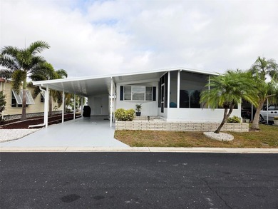 Beach Home For Sale in Sarasota, Florida