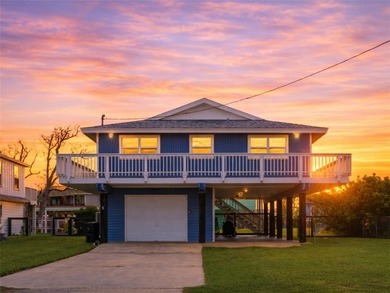 Beach Home For Sale in Rockport, Texas