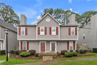 Beach Townhome/Townhouse For Sale in Virginia Beach, Virginia