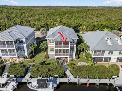 Beach Condo For Sale in Goodland, Florida