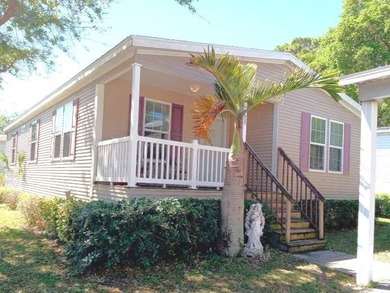 Beach Home For Sale in Palm Beach Gardens, Florida