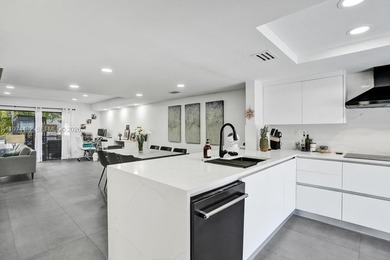 Beach Condo For Sale in North Miami Beach, Florida