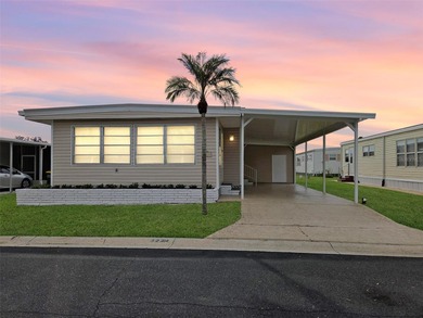 Beach Home For Sale in Sarasota, Florida