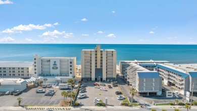 Beach Home For Sale in Gulf Shores, Alabama