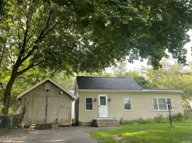 Beach Home Sale Pending in Calverton, New York