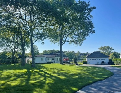 Beach Home For Sale in Center Moriches, New York