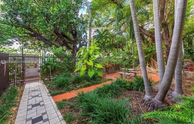 Beach Condo For Sale in Miami Beach, Florida