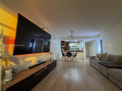 Beach Condo For Sale in Davie, Florida