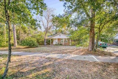 Beach Home For Sale in Gulf Breeze, Florida