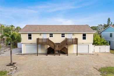 Beach Townhome/Townhouse For Sale in Bradenton, Florida