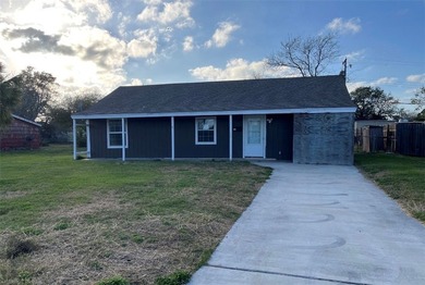 Beach Home For Sale in Port Lavaca, Texas
