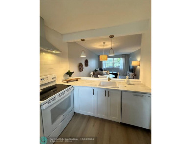 Beach Condo For Sale in Lauderdale Lakes, Florida