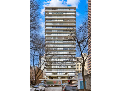 Beach Condo Active Under Contract in Chicago, Illinois