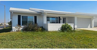 Beach Home Sale Pending in Pinellas Park, Florida