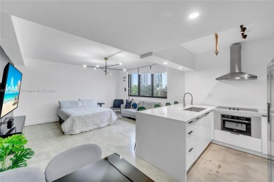 Beach Condo For Sale in Miami, Florida