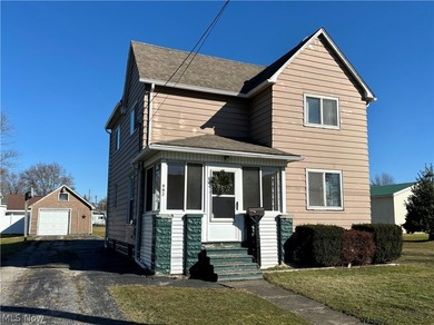 Beach Home Active Under Contract in Conneaut, Ohio
