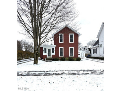 Beach Home For Sale in Conneaut, Ohio