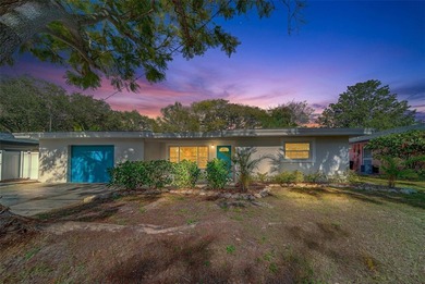 Beach Home Sale Pending in Dunedin, Florida