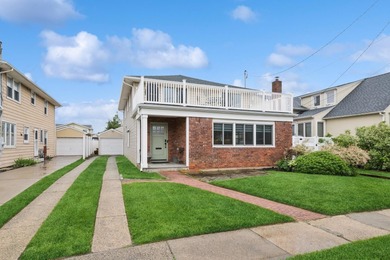 Beach Home Sale Pending in Long Beach, New York