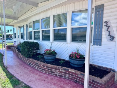 Beach Home For Sale in Ellenton, Florida