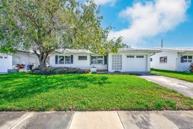 Beach Condo For Sale in Pinellas Park, Florida