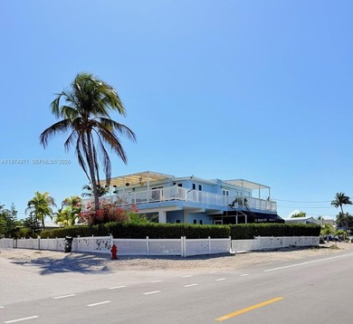 Beach Home For Sale in Tavernier, Florida
